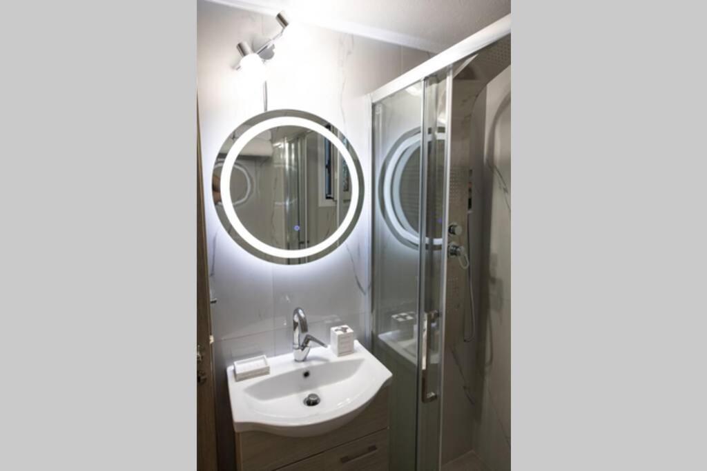 D3 Central Stylish Apartment Волос Экстерьер фото