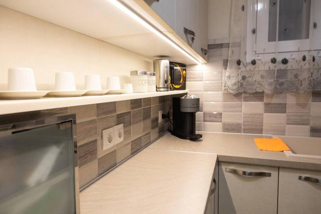 D3 Central Stylish Apartment Волос Экстерьер фото